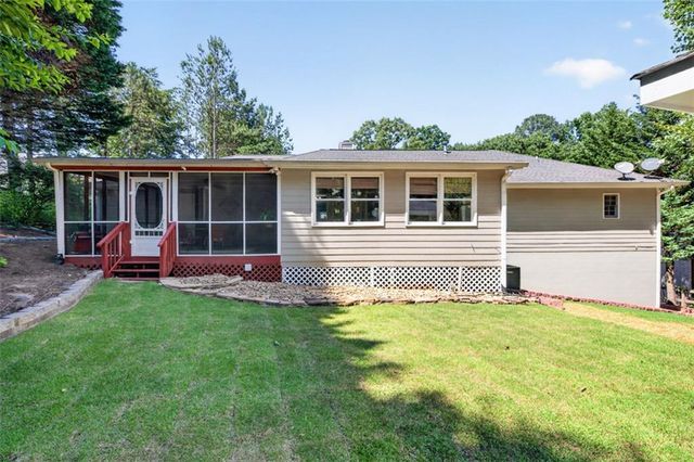 2844 Sardis Drive, Buford, GA 30519