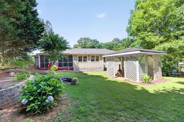 2844 Sardis Drive, Buford, GA 30519