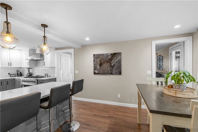 30 Allman Pl, New Hartford, NY 13413