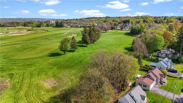 30 Allman Pl, New Hartford, NY 13413