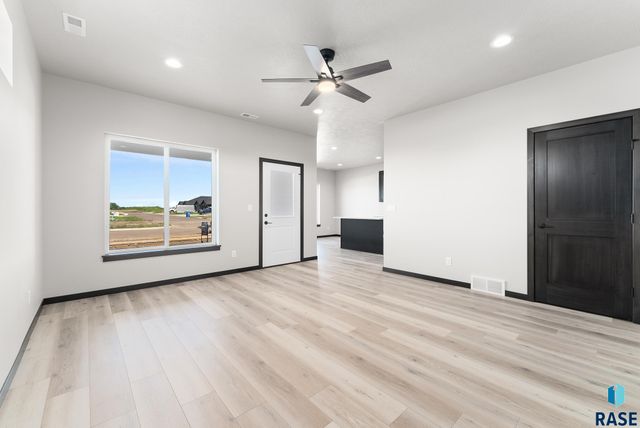 1230 N Titan St Street, Tea, SD 57064