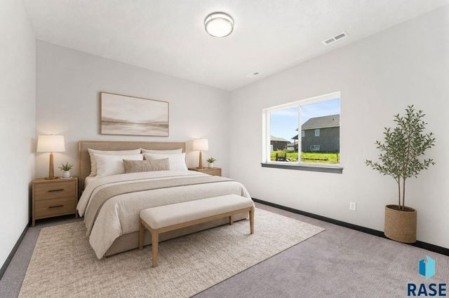 1230 N Titan St Street, Tea, SD 57064