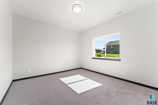 1230 N Titan St Street, Tea, SD 57064