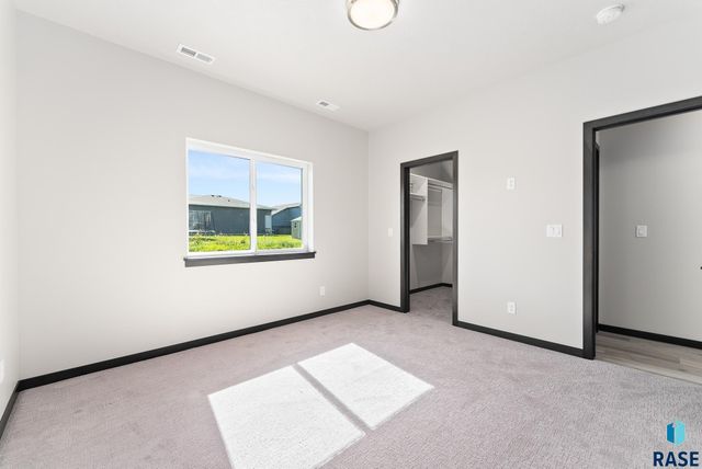 1230 N Titan St Street, Tea, SD 57064