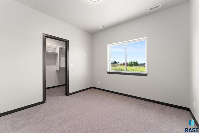 1230 N Titan St Street, Tea, SD 57064