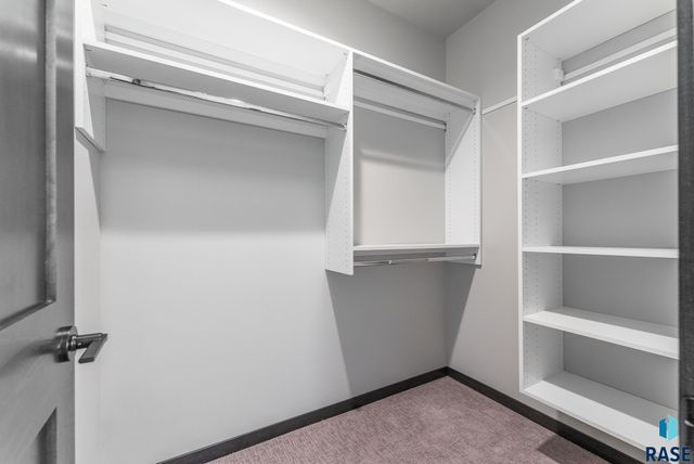1230 N Titan St Street, Tea, SD 57064