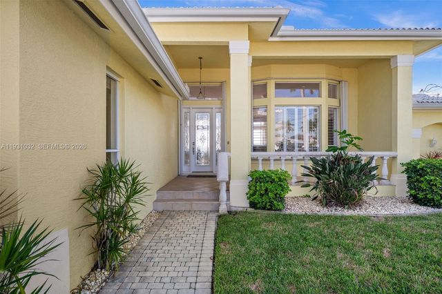 264 Bayshore Drive, Cape Coral, FL 33904