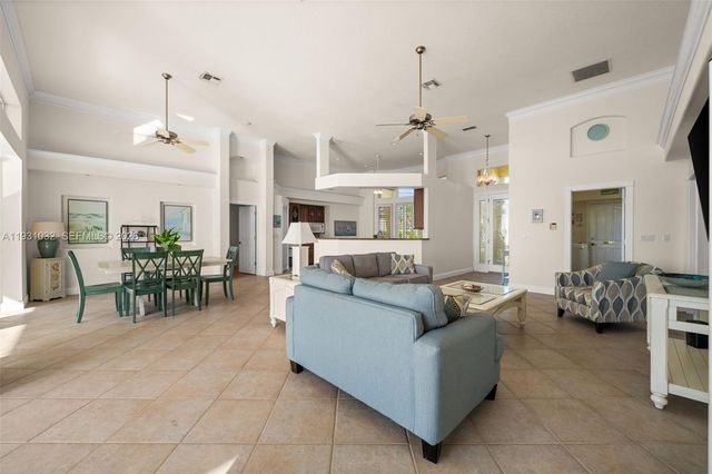 264 Bayshore Drive, Cape Coral, FL 33904