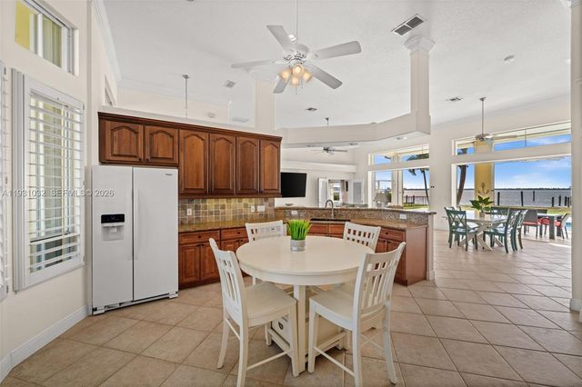 264 Bayshore Drive, Cape Coral, FL 33904