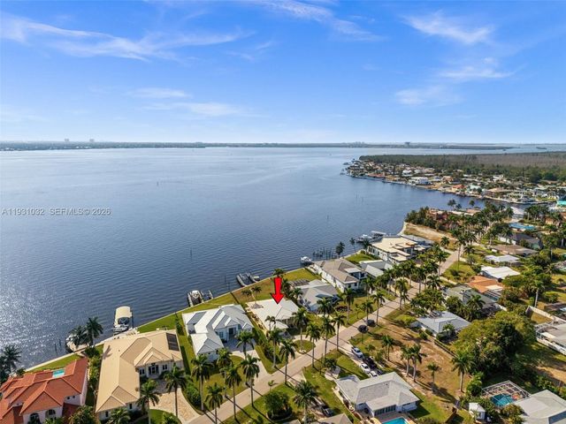264 Bayshore Drive, Cape Coral, FL 33904