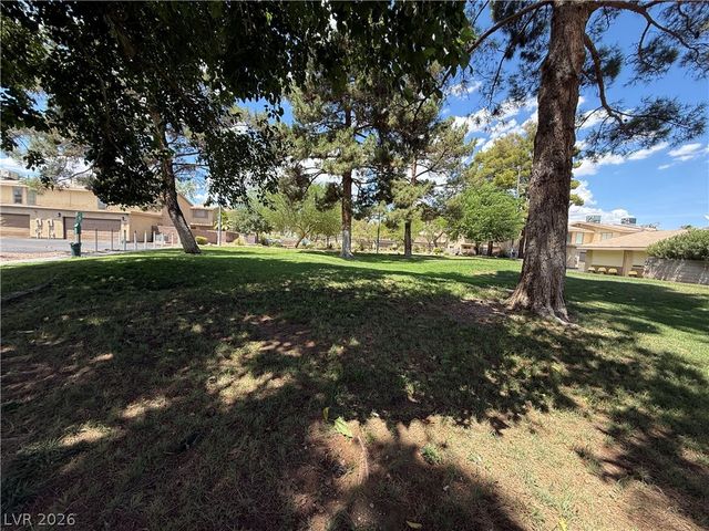 2212 Tall Pine Drive, Las Vegas, NV 89108