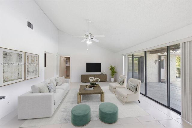 120 NW 84th Way, Coral Springs, FL 33071