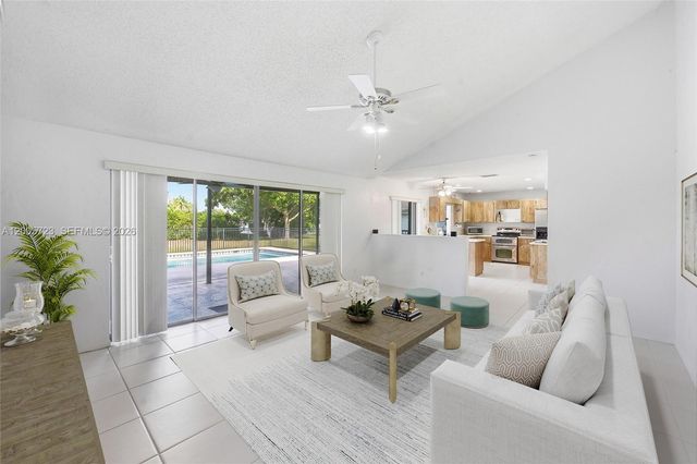 120 NW 84th Way, Coral Springs, FL 33071