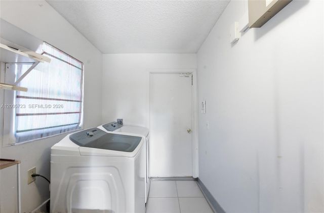 120 NW 84th Way, Coral Springs, FL 33071