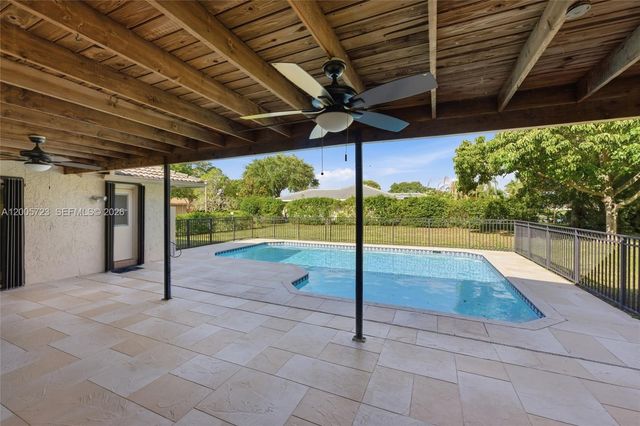 120 NW 84th Way, Coral Springs, FL 33071