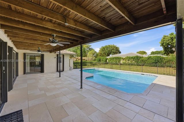 120 NW 84th Way, Coral Springs, FL 33071