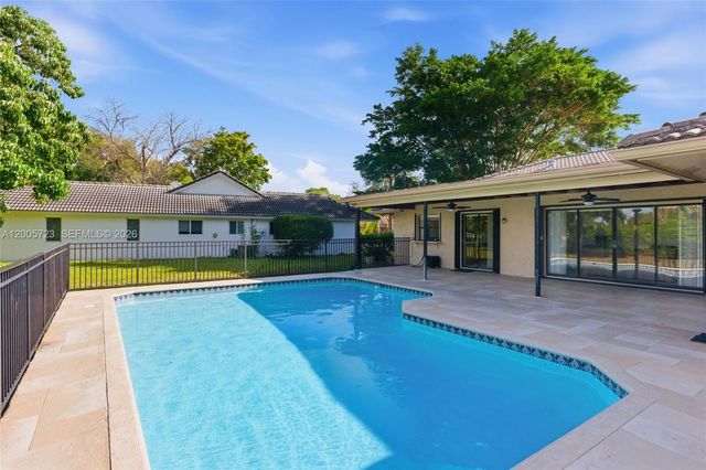 120 NW 84th Way, Coral Springs, FL 33071