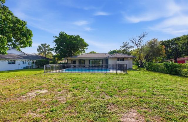 120 NW 84th Way, Coral Springs, FL 33071