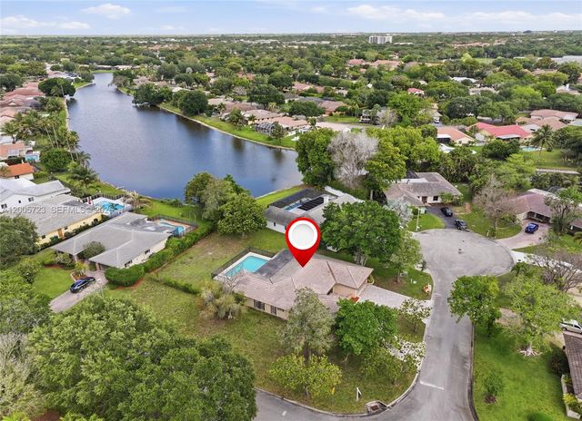 120 NW 84th Way, Coral Springs, FL 33071