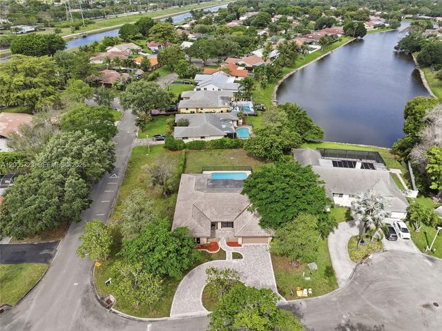 120 NW 84th Way, Coral Springs, FL 33071