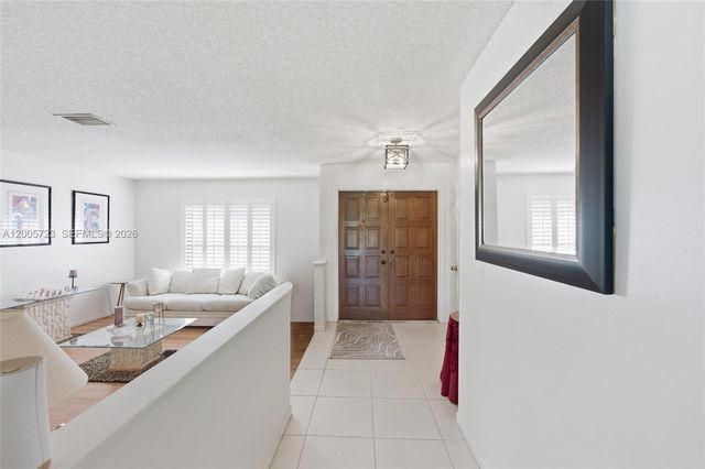 120 NW 84th Way, Coral Springs, FL 33071