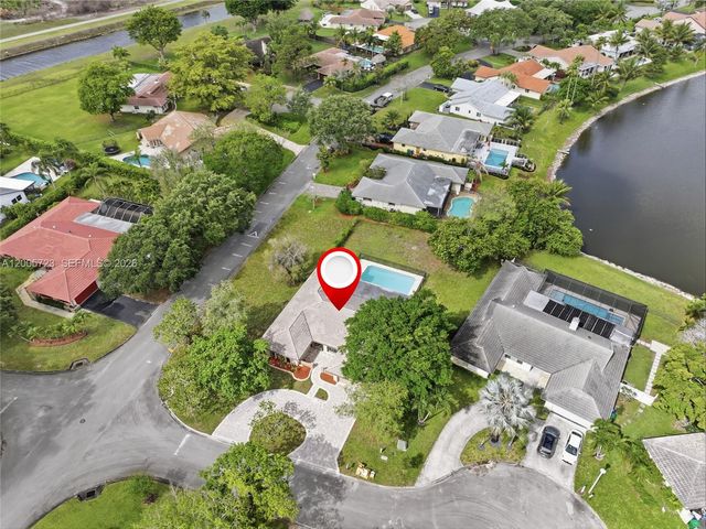 120 NW 84th Way, Coral Springs, FL 33071