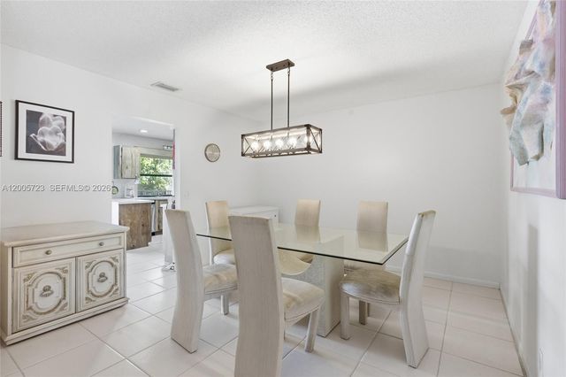 120 NW 84th Way, Coral Springs, FL 33071