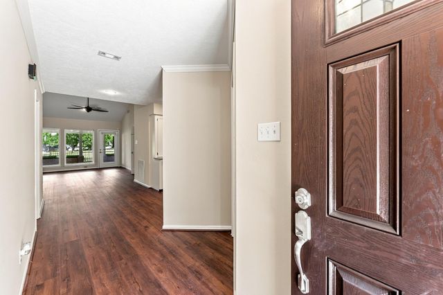 20 Golfview Manor Road, Huntsville, TX 77340