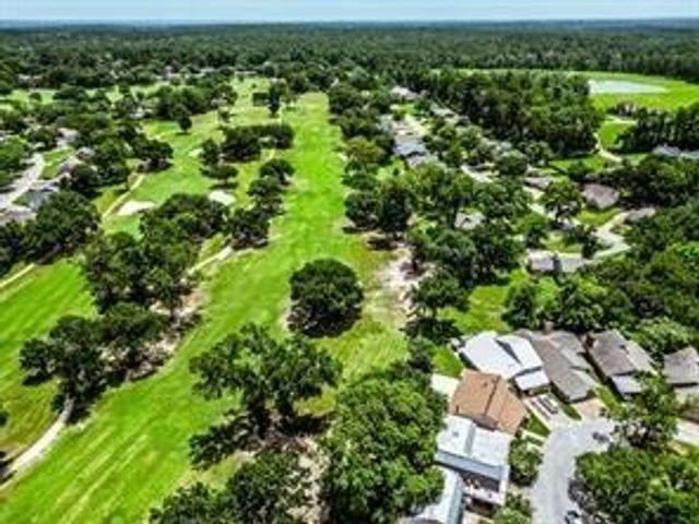20 Golfview Manor Road, Huntsville, TX 77340