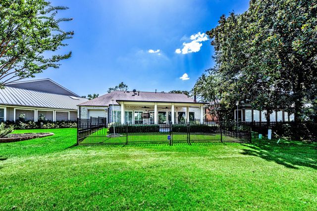 20 Golfview Manor Road, Huntsville, TX 77340