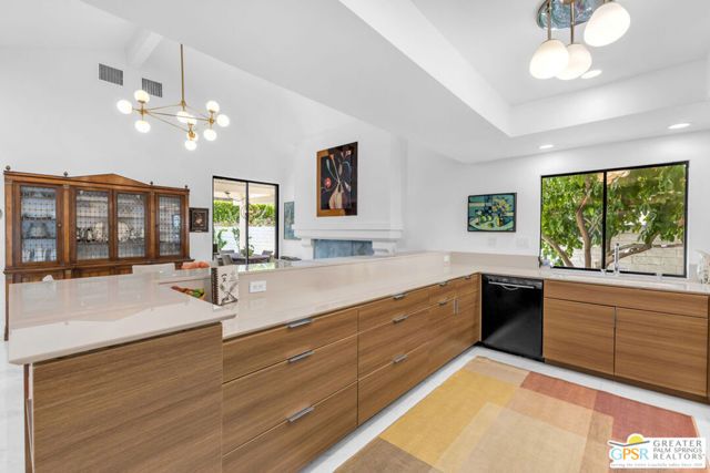 12 Santa Clara Drive, Rancho Mirage, CA 92270