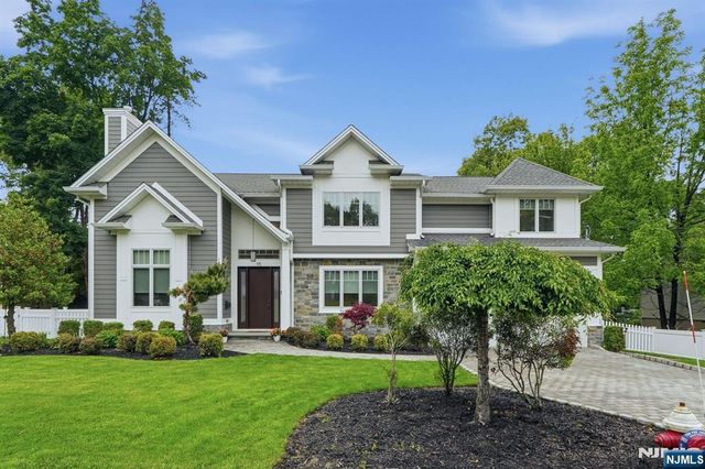 95 Mezzine Drive, Cresskill, NJ 07626