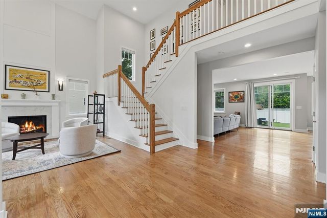 95 Mezzine Drive, Cresskill, NJ 07626