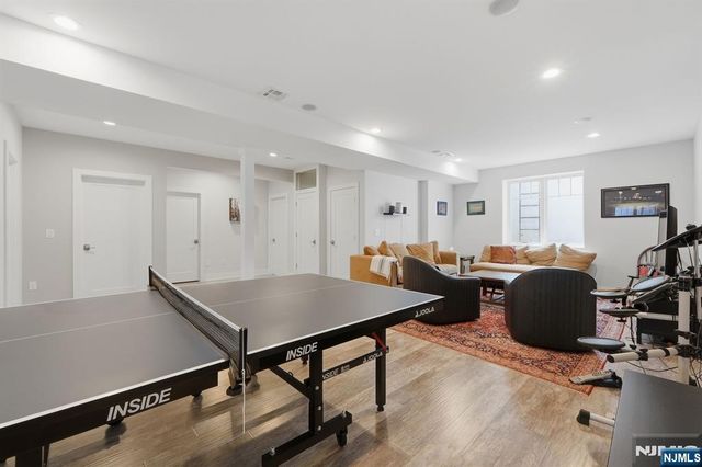 95 Mezzine Drive, Cresskill, NJ 07626