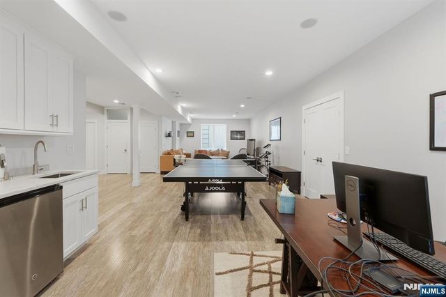 95 Mezzine Drive, Cresskill, NJ 07626