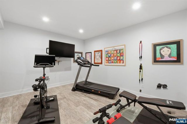 95 Mezzine Drive, Cresskill, NJ 07626