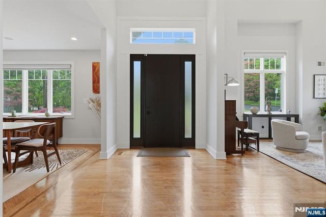 95 Mezzine Drive, Cresskill, NJ 07626
