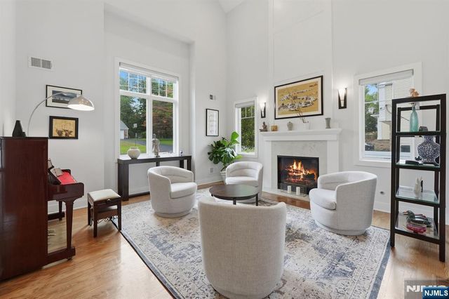 95 Mezzine Drive, Cresskill, NJ 07626