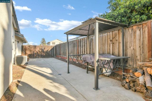 641 Woodbury Pl, Oakley, CA 94561