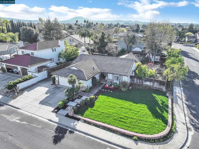 641 Woodbury Pl, Oakley, CA 94561