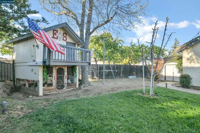 641 Woodbury Pl, Oakley, CA 94561