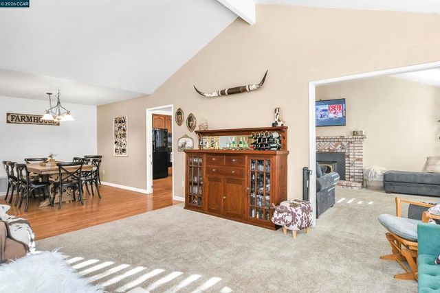 641 Woodbury Pl, Oakley, CA 94561