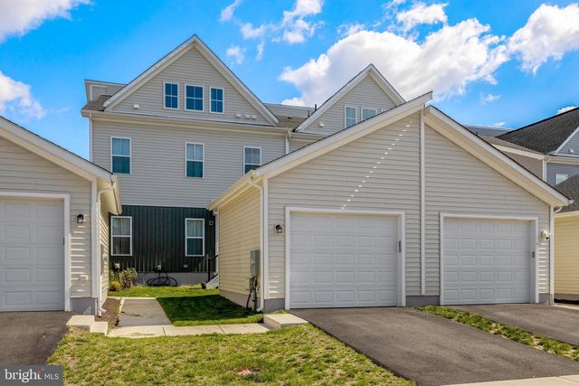 25524 RED CHERRY DR, Aldie, VA 20105