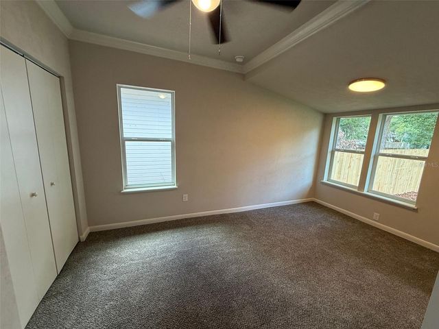 614 NW 4TH STREET, Gainesville, FL 32601