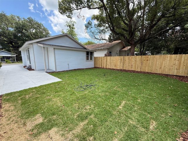 614 NW 4TH STREET, Gainesville, FL 32601
