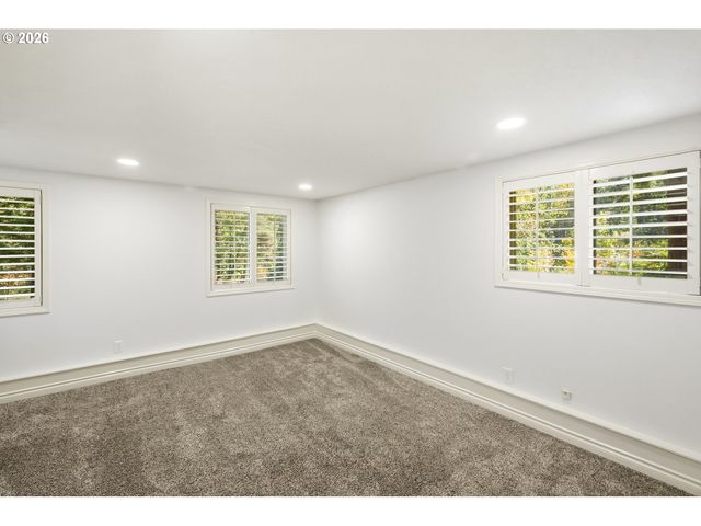 17907 S EDGEWOOD Ln, Oregon City, OR 97045