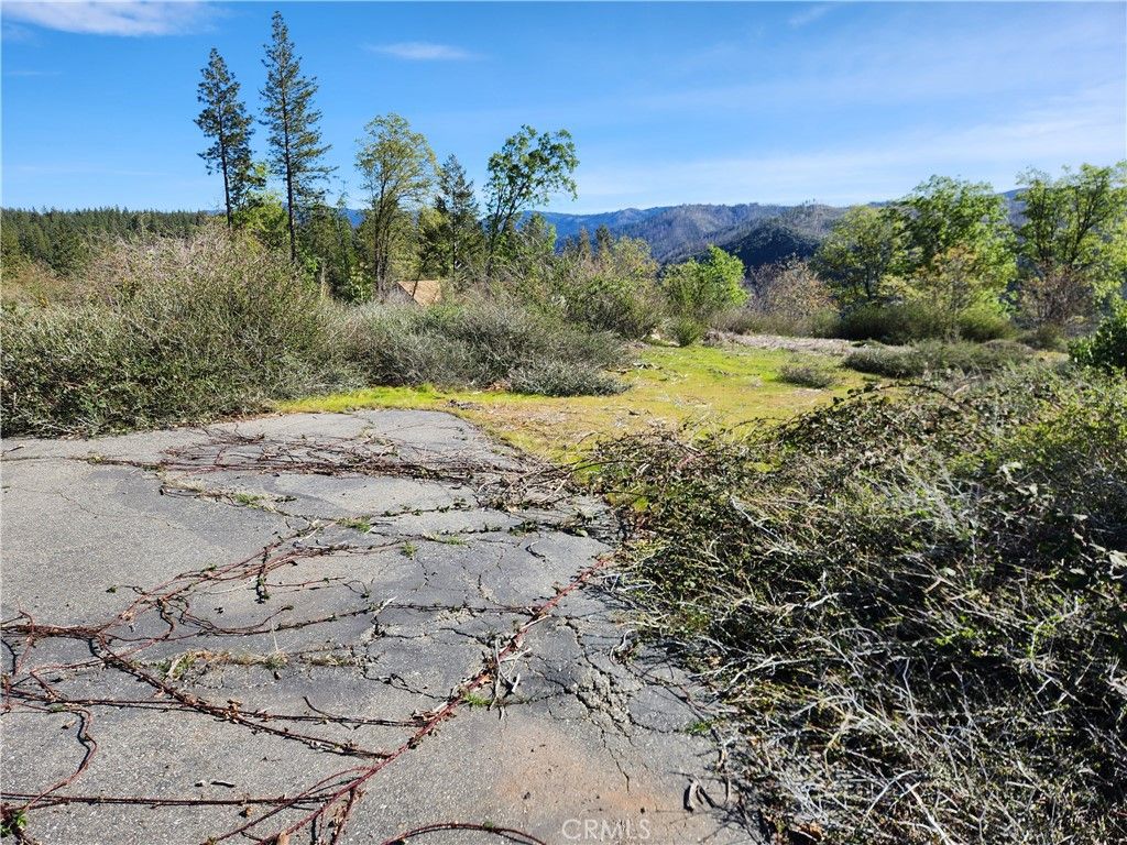 Image 6 of property listing at 14248 Monte Calle, Magalia, CA 95954