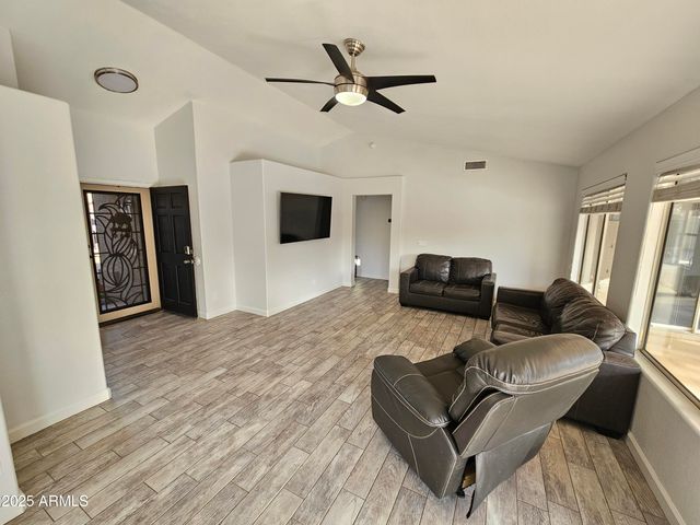 1131 N HAWK Lane, Gilbert, AZ 85234