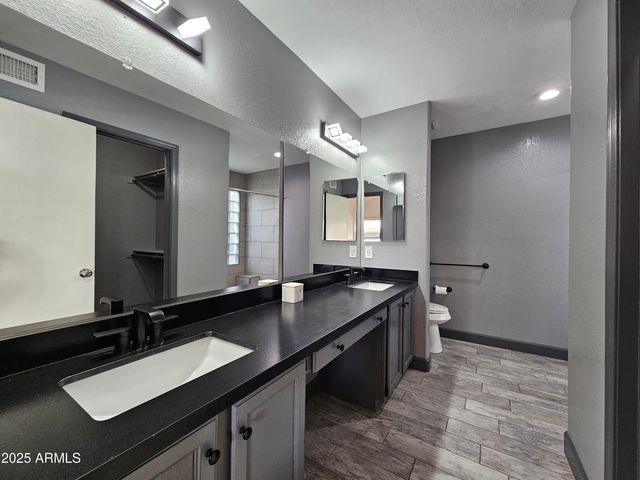 1131 N HAWK Lane, Gilbert, AZ 85234