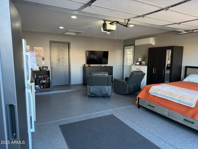 1131 N HAWK Lane, Gilbert, AZ 85234